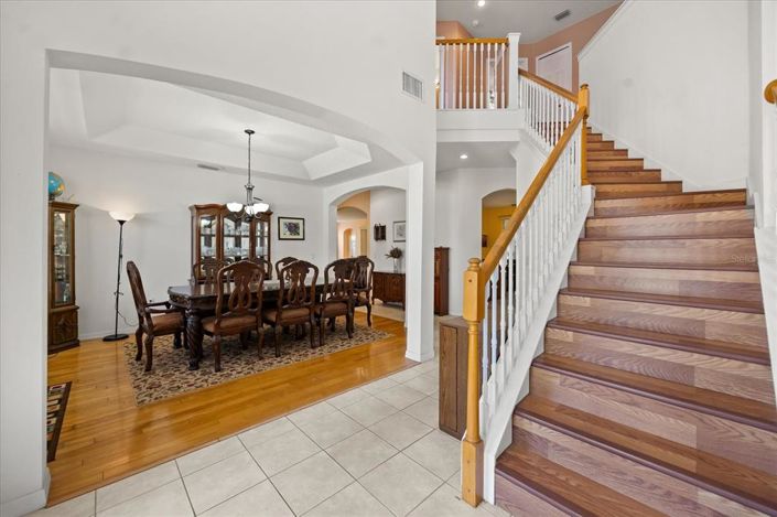 Image No.11-5 Bed Property for sale