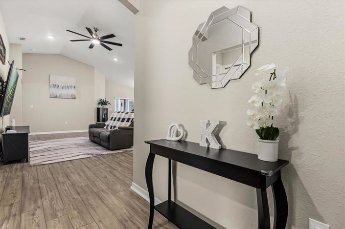 Image No.3-Propriété de 4 chambres à vendre à Davenport