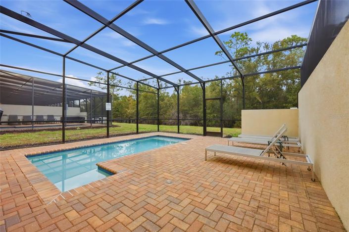 Image No.5-5 Bed Property for sale