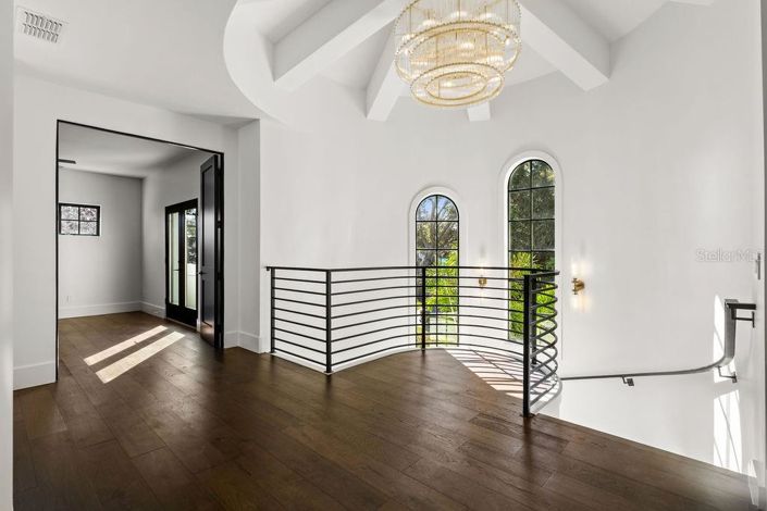 Image No.34-7 Bed Property for sale