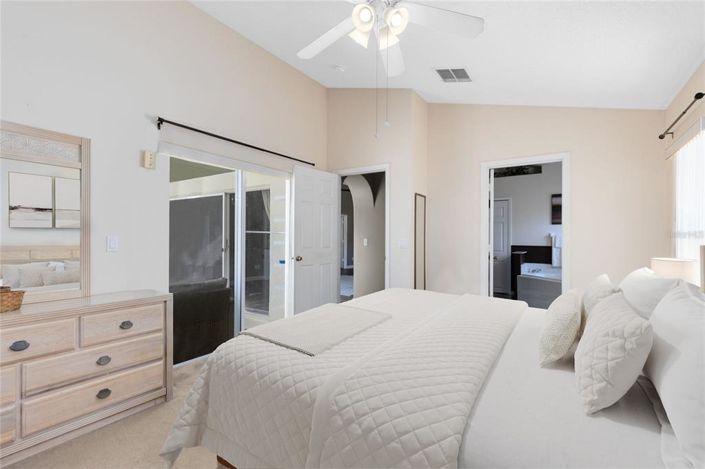 Image No.11-5 Bed Property for sale