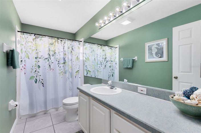 Image No.19-5 Bed Property for sale