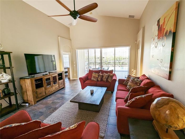 Image No.3-4 Bed Property for sale