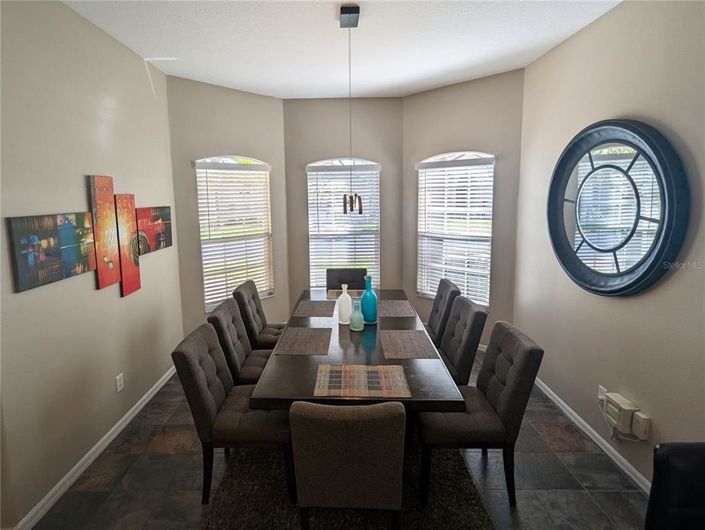 Image No.6-4 Bed Property for sale