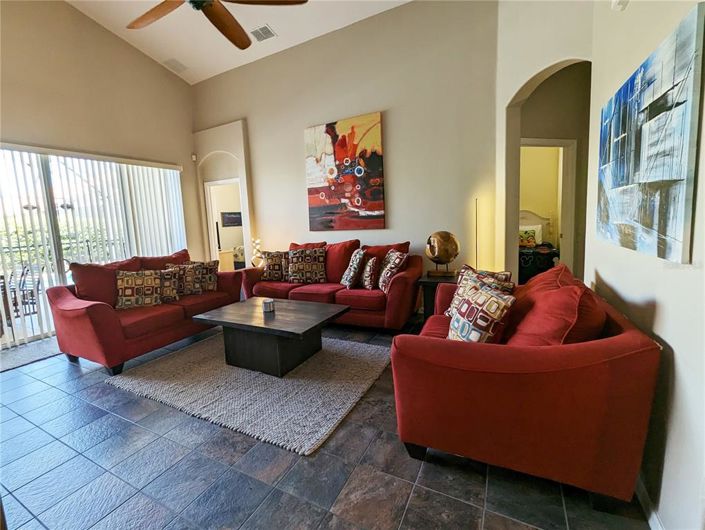 Image No.7-4 Bed Property for sale