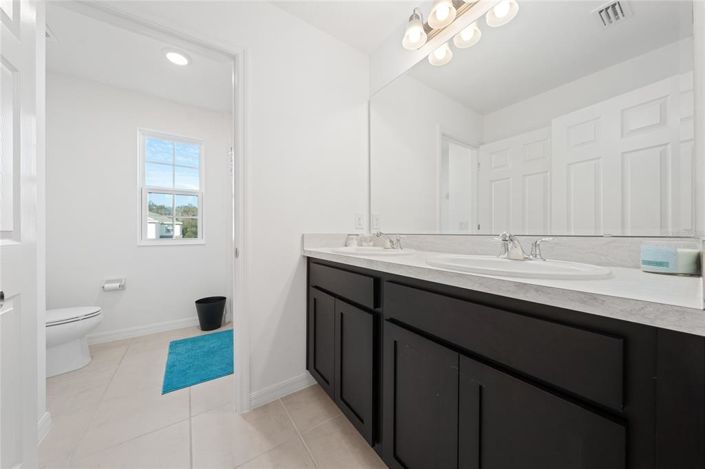 Image No.22-5 Bed Property for sale