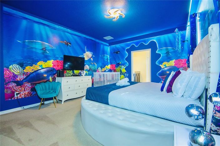 Image No.13-10 Bed Property for sale