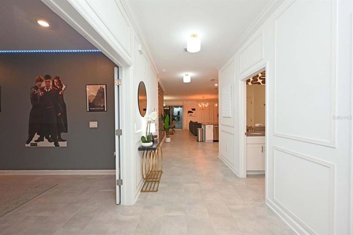 Image No.11-8 Bed Property for sale