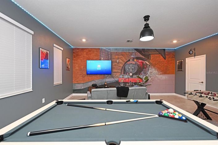 Image No.19-8 Bed Property for sale