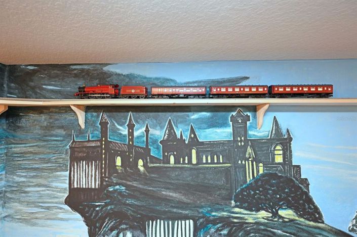 Image No.48-8 Bed Property for sale