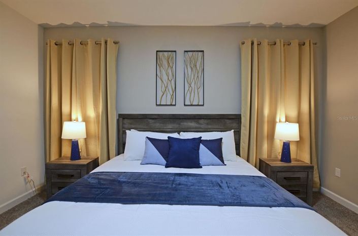 Image No.27-8 Bed Property for sale