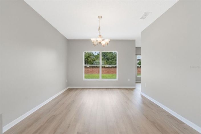 Image No.4-4 Bed Property for sale