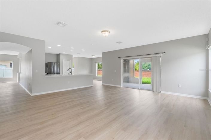 Image No.9-4 Bed Property for sale