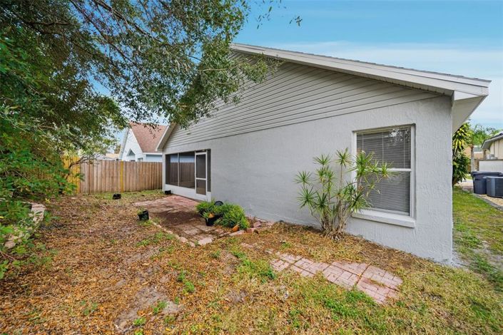 Image No.18-3 Bed Property for sale