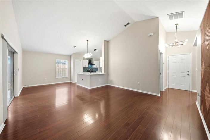 Image No.4-3 Bed Property for sale