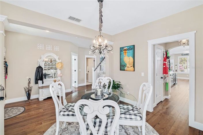 Image No.5-3 Bed Property for sale