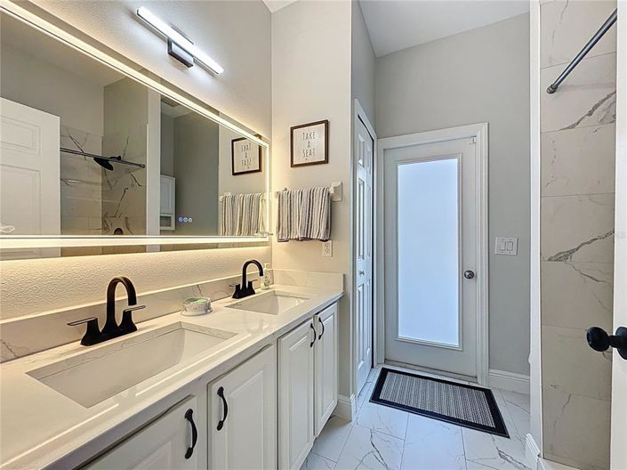 Image No.44-4 Bed Property for sale