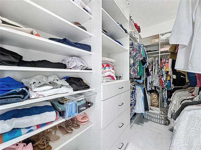 Image No.45-4 Bed Property for sale