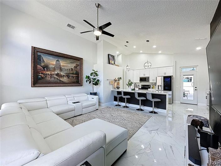 Image No.7-4 Bed Property for sale