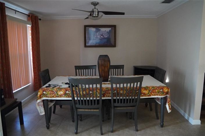 Image No.4-4 Bed Property for sale