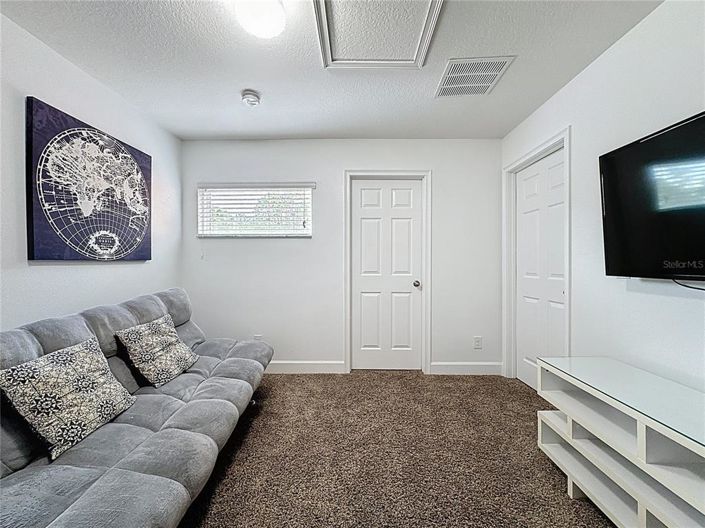 Image No.41-6 Bed Property for sale