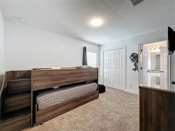 Image No.48-6 Bed Property for sale