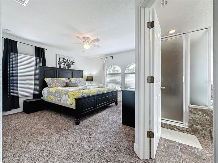 Image No.57-6 Bed Property for sale