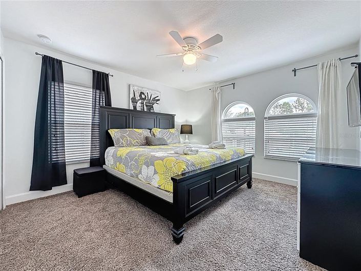 Image No.58-6 Bed Property for sale