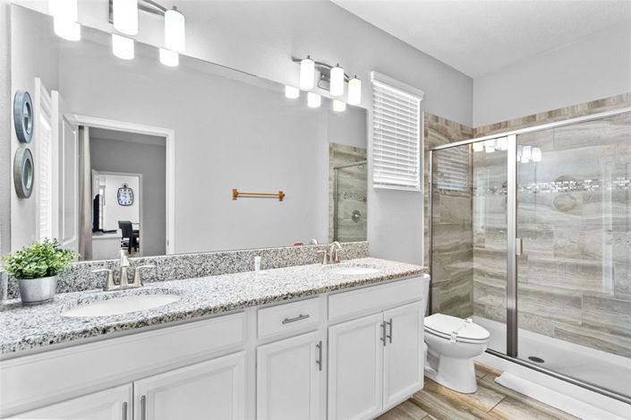 Image No.34-5 Bed Property for sale