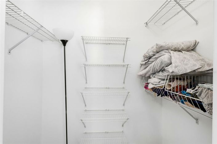 Image No.25-2 Bed Property for sale