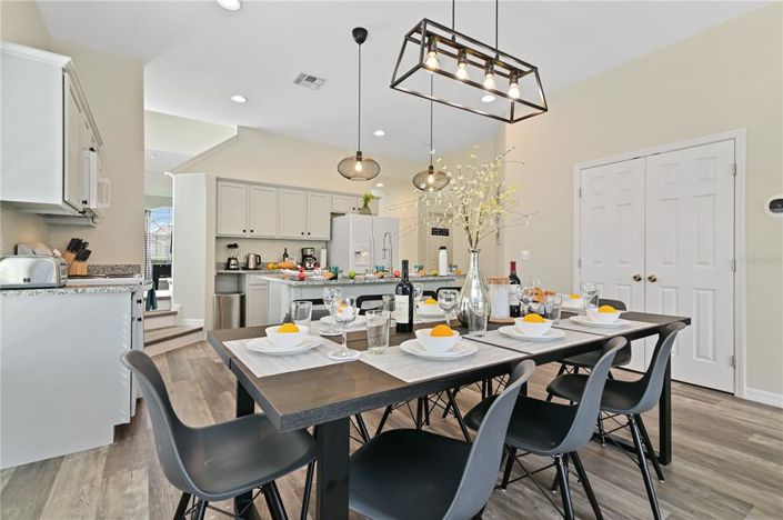 Image No.21-6 Bed Property for sale