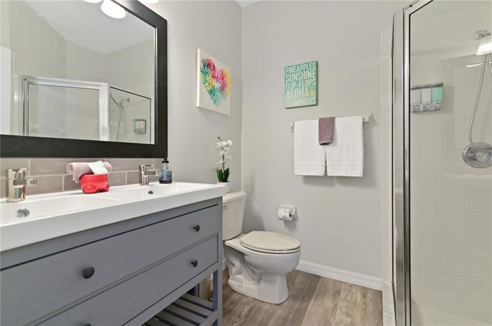 Image No.42-6 Bed Property for sale