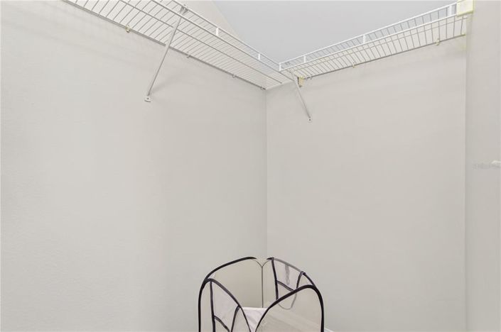 Image No.50-6 Bed Property for sale