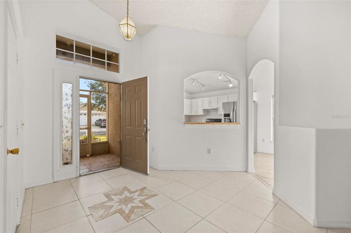 Image No.3-3 Bed Property for sale