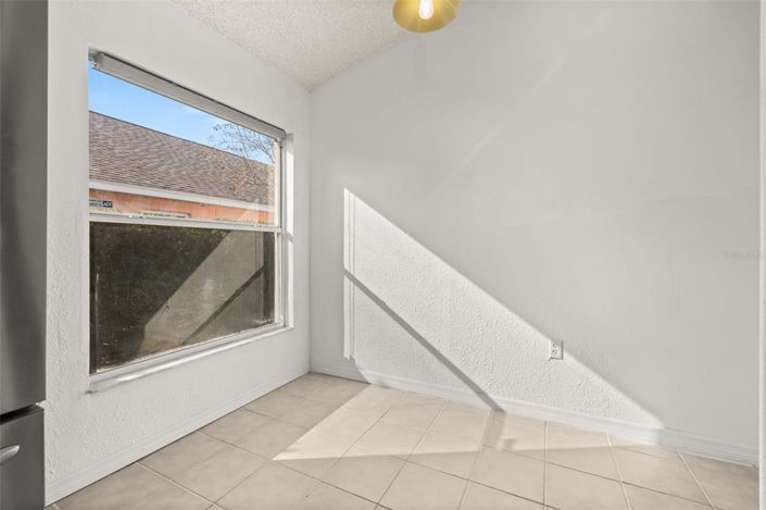 Image No.8-3 Bed Property for sale