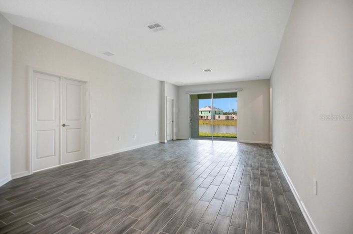 Image No.6-4 Bed Property for sale