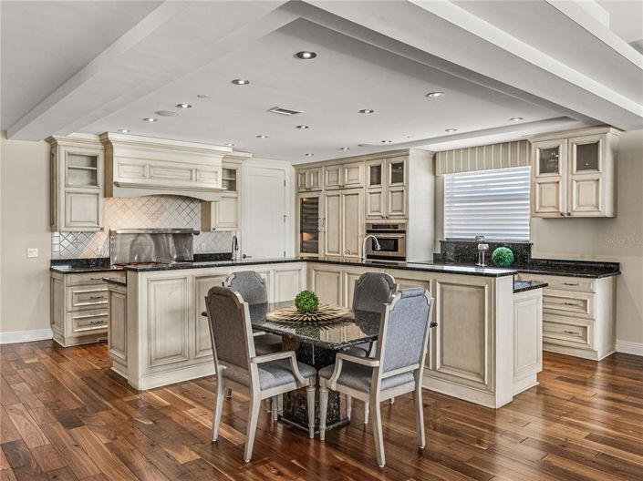 Image No.39-3 Bed Property for sale