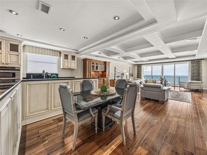 Image No.40-3 Bed Property for sale