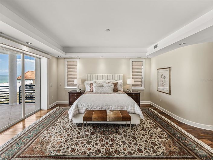 Image No.45-3 Bed Property for sale