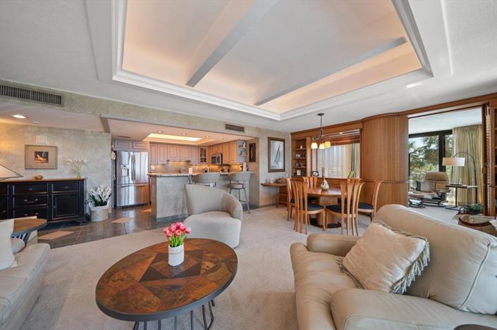 Image No.12-2 Bed Property for sale