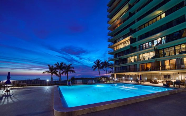 Image No.25-2 Bed Property for sale