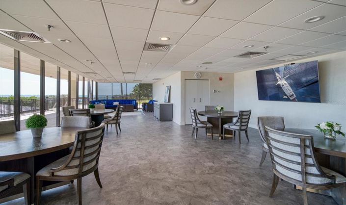 Image No.30-2 Bed Property for sale