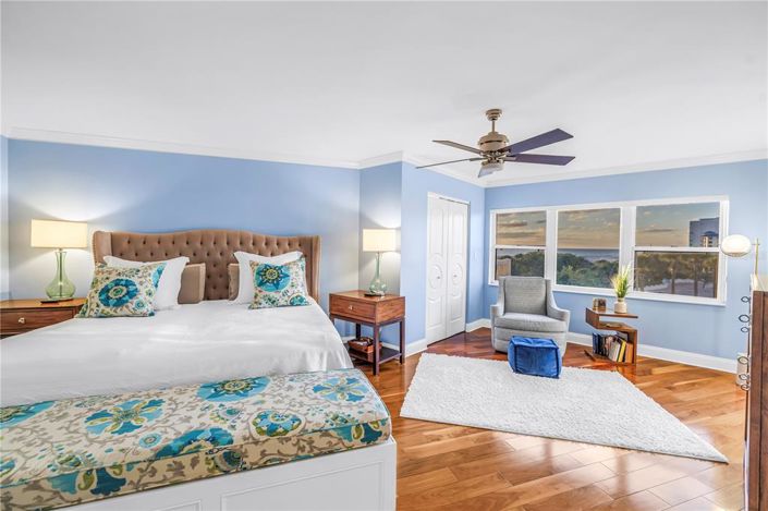 Image No.24-2 Bed Property for sale