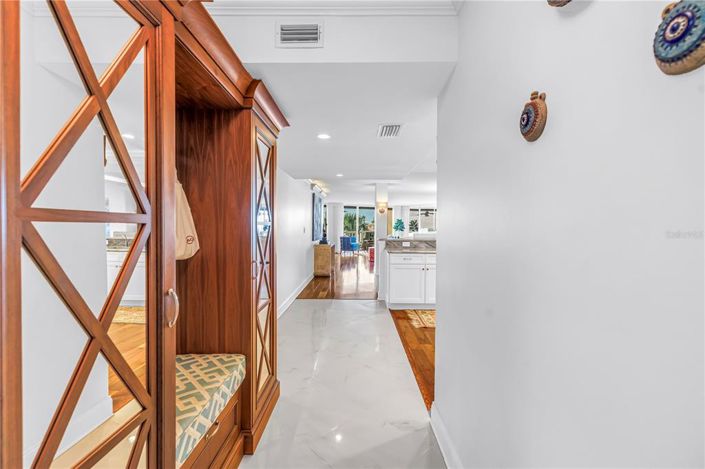 Image No.3-2 Bed Property for sale