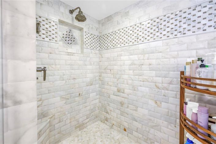 Image No.32-2 Bed Property for sale