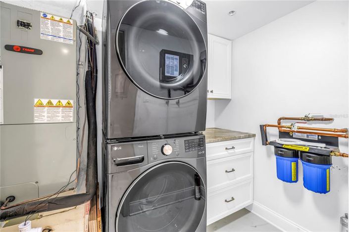 Image No.38-2 Bed Property for sale