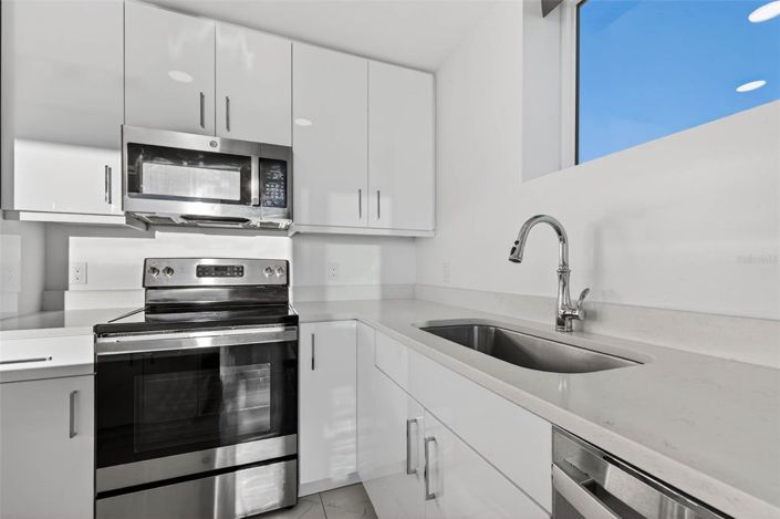 Image No.18-2 Bed Property for sale