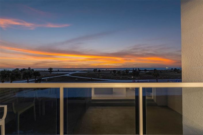 Image No.27-2 Bed Property for sale