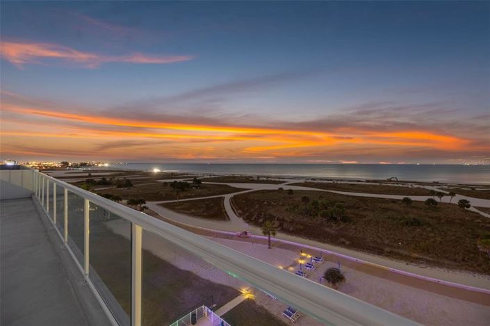 Image No.43-2 Bed Property for sale