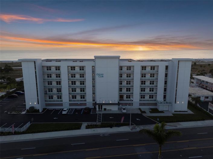 Image No.55-2 Bed Property for sale